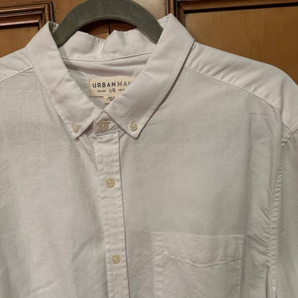 Men’s solid white casual button down - Picture 2 of 3